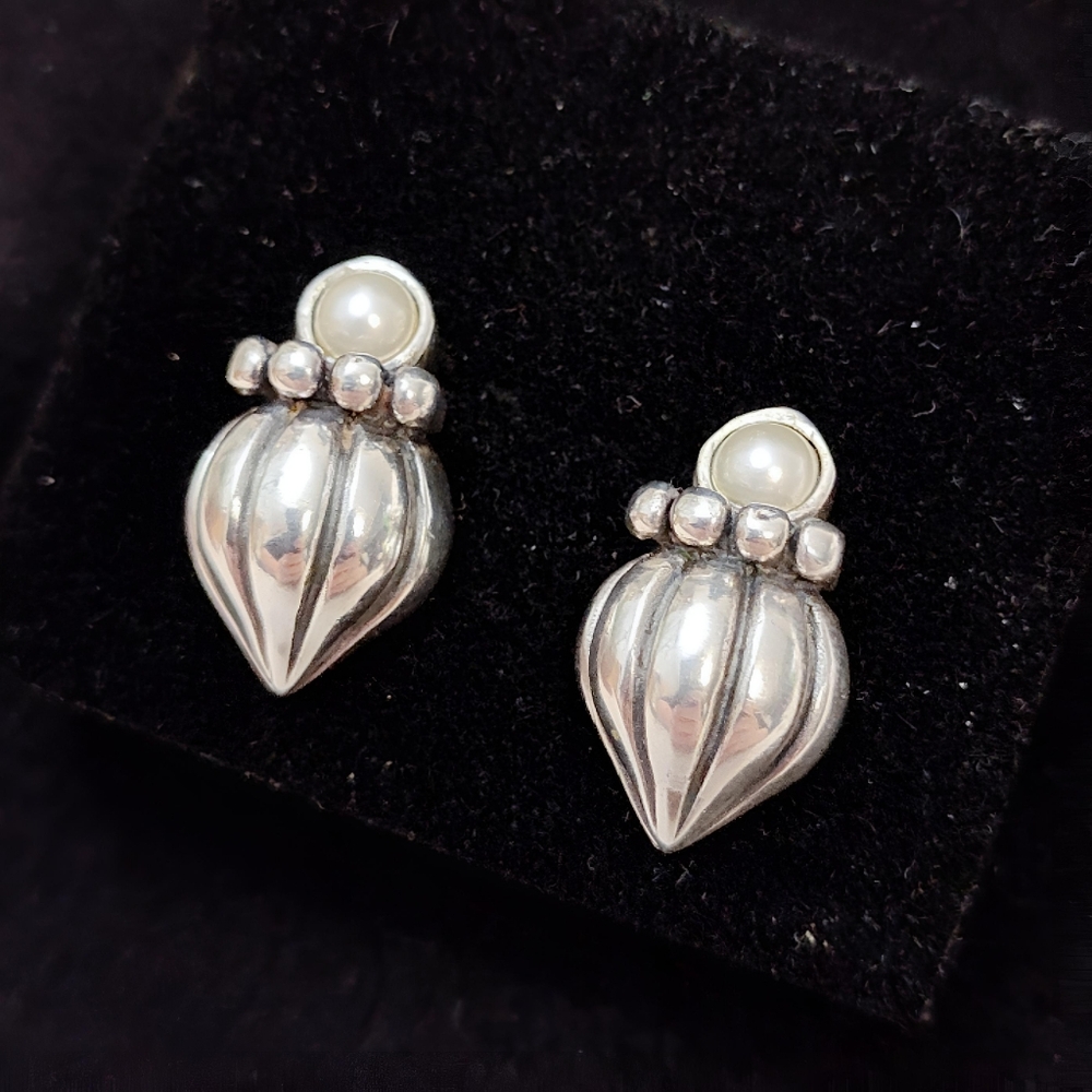 Vintage Sterling Silver Faux Pearl Fluted Post back Earrings